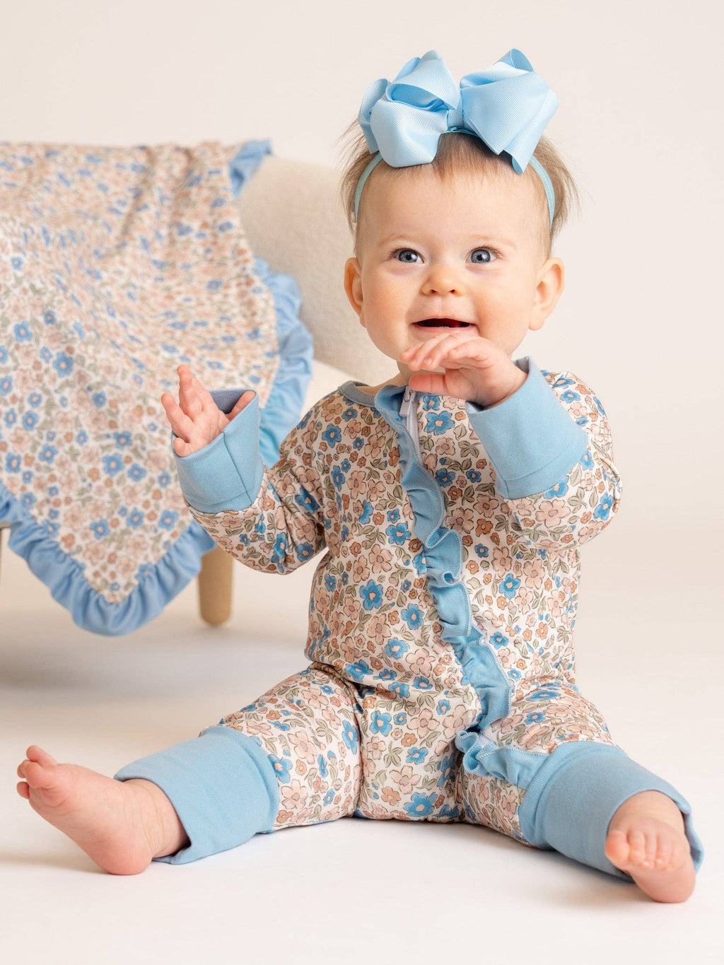 Blossom Floral Ruffle Romper: 0/3MOS