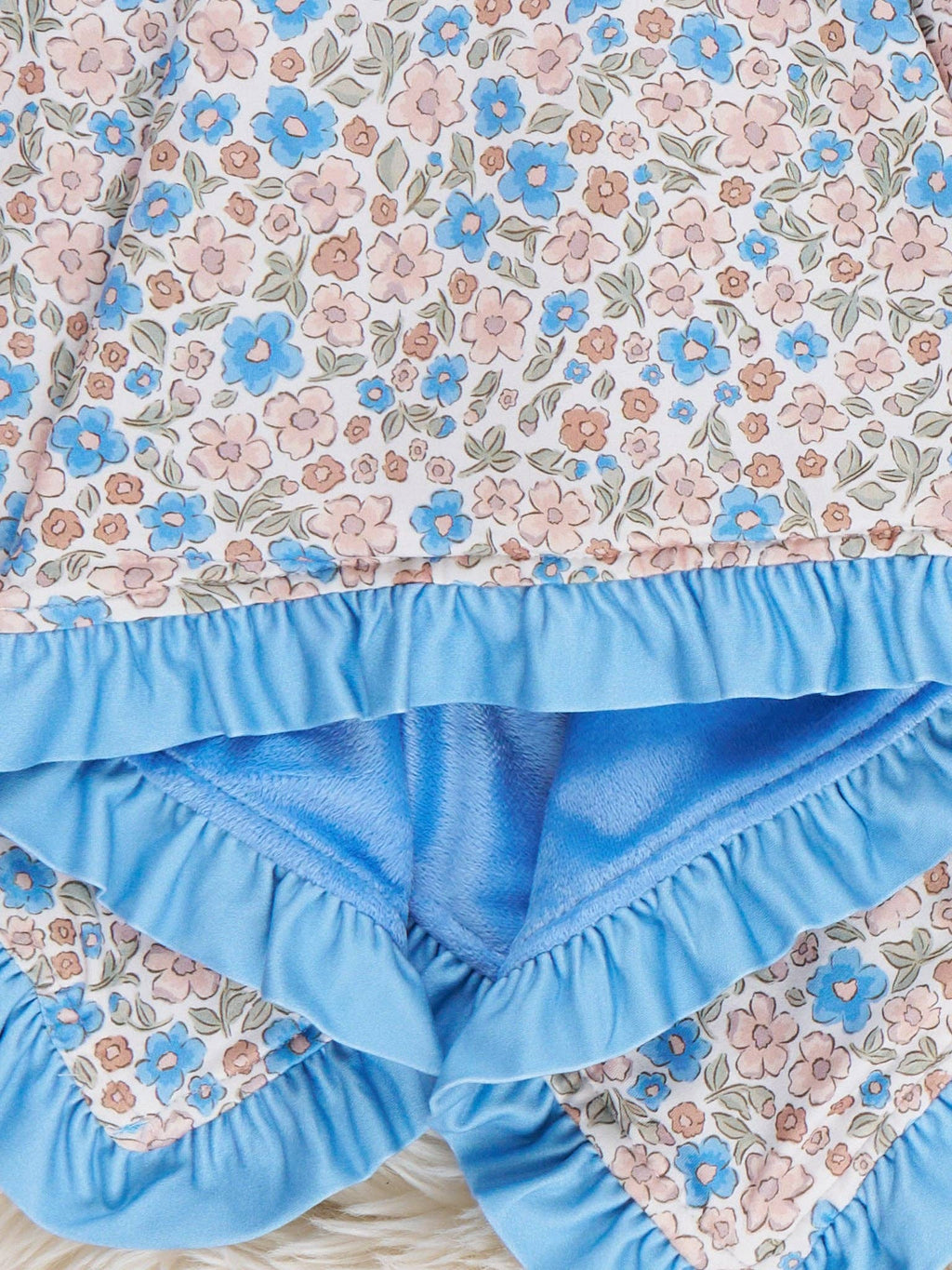 Blossom Floral Ruffle Blanket: OS