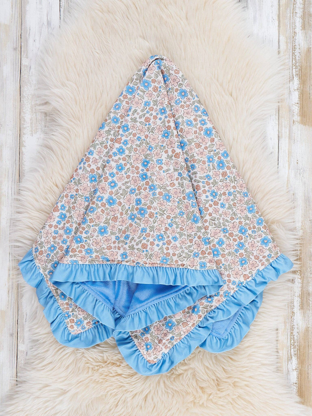Blossom Floral Ruffle Blanket: OS